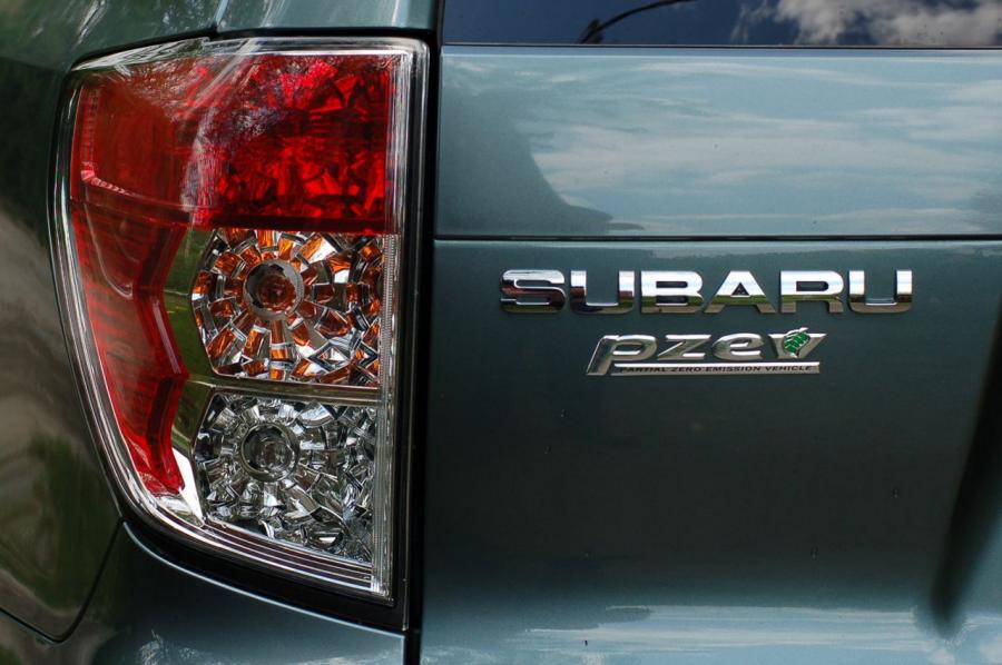  Subaru Forester 2.5 X Premium 2009 года  (фото 31 из 38)